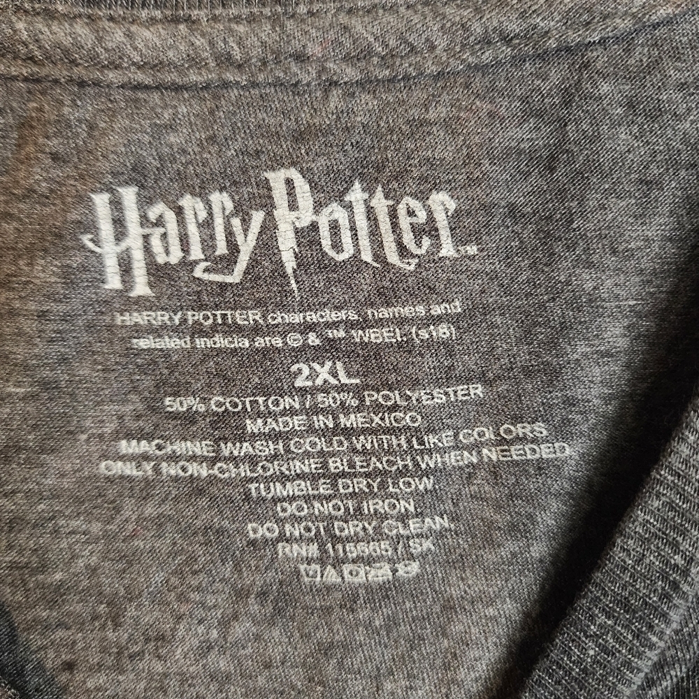 💘Harry Potter Hogwarts School Gray Short Sleeve Cotton Blend Tee Size 2XL - Picture 4 of 5